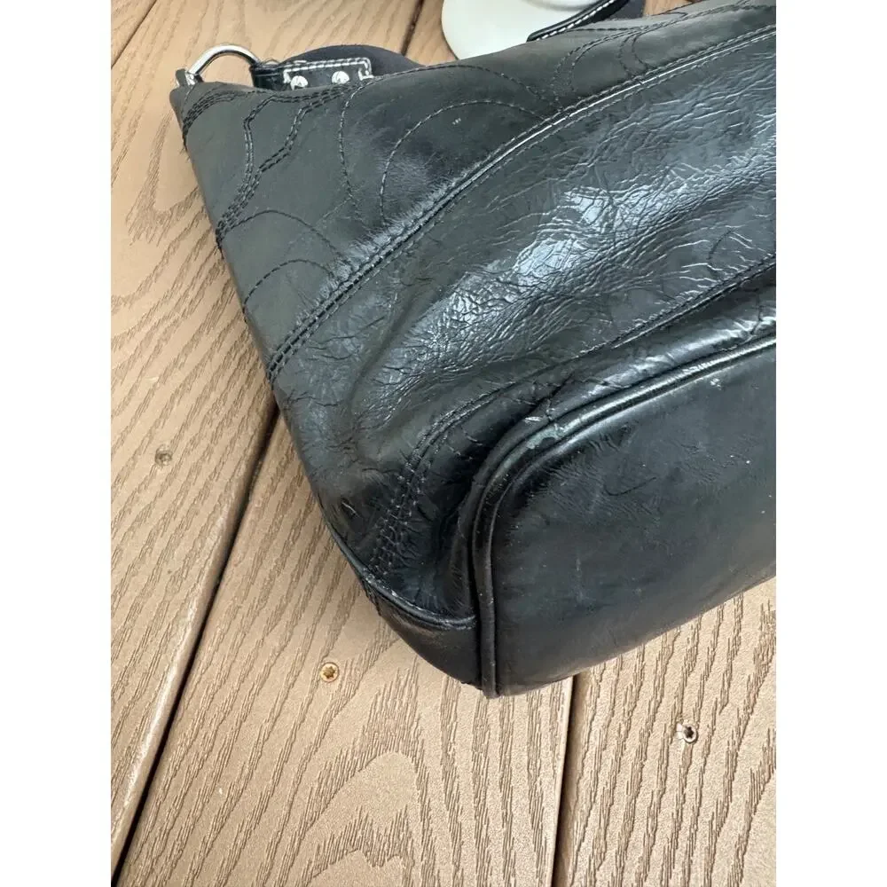 Coach Signature Patent Leather Shoulder Bag F17421 (220